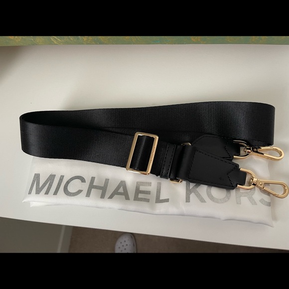 MICHAEL KORS LARGE BLACK TOTE BAG - Picture 9 of 9
